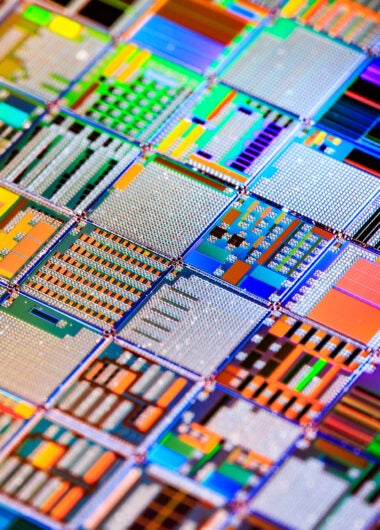 Trusted AI enhances topic and journal discovery in the Web of Science Research Assistant