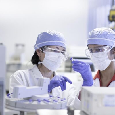 2020 年度回顧：生物製藥與COVID-19 疫情