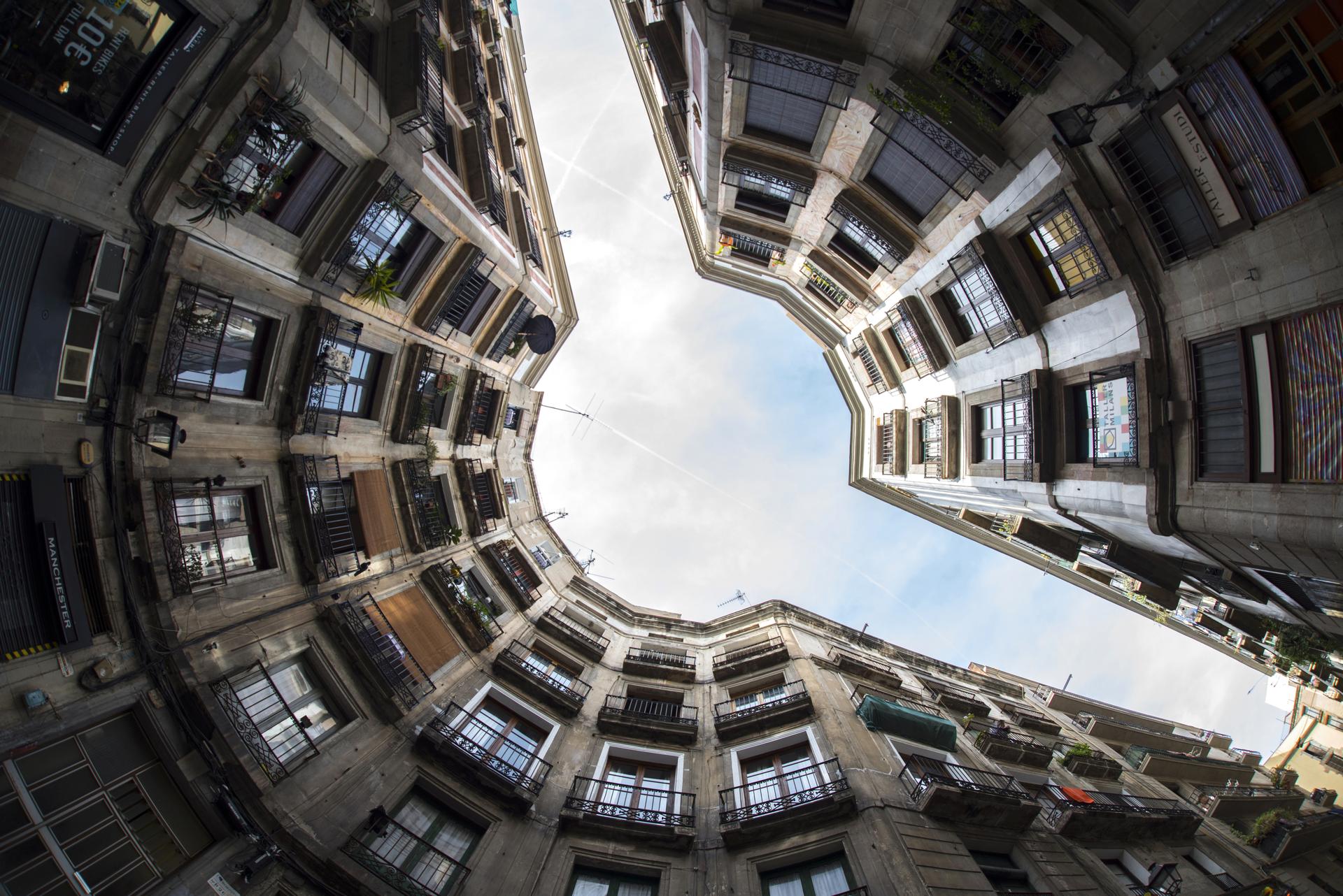 「Healthcare Business Insights 2021 Virtual Summit」から、病院経営者にとってのトップ4テーマ