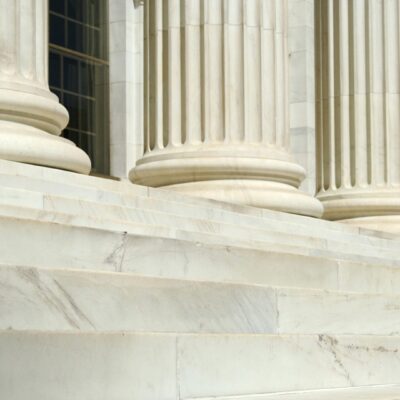 제약 및 의료기술 기업들 2023년 100대 신규 브랜드 이름을 올리며 브랜드 강화