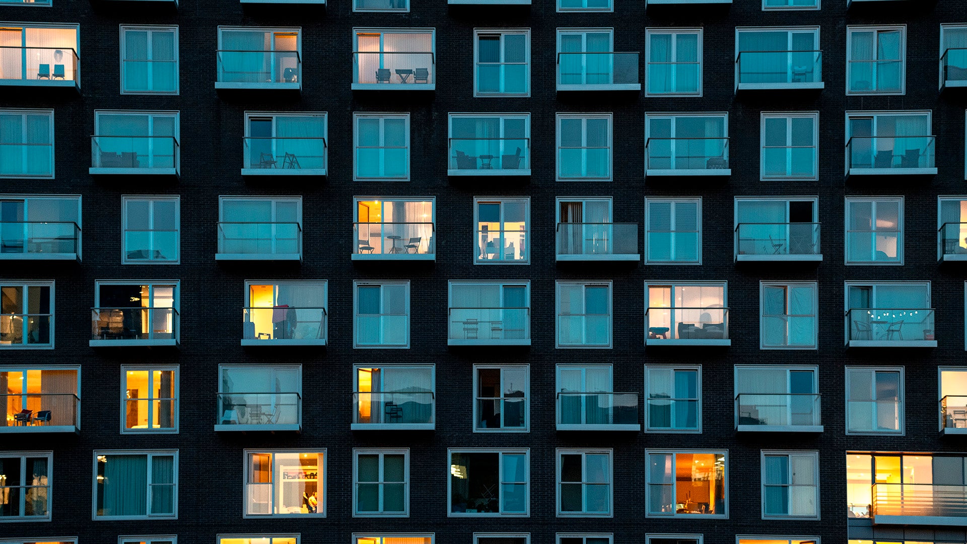 What healthcare payers reward: adherence versus outcomes